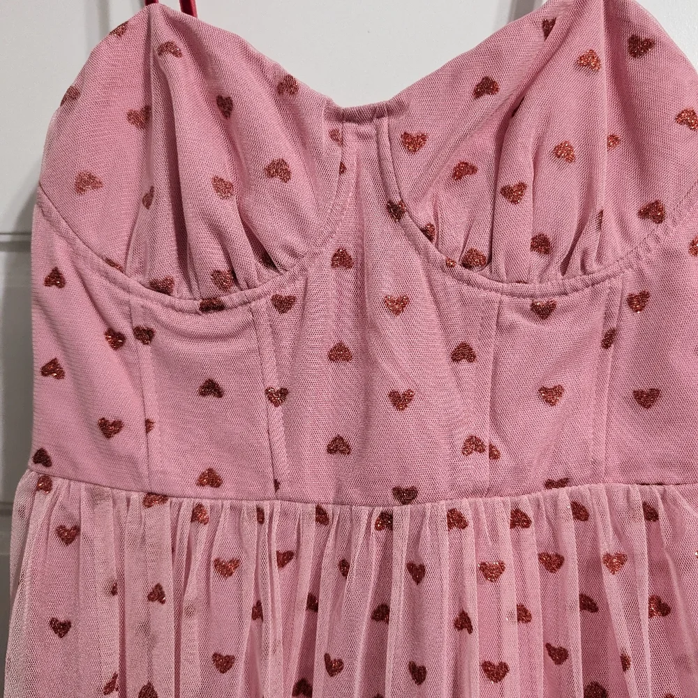 ✨Viral✨ Betsey Johnson dress! Pink with red hearts tulle underwire zip up size 2 - Picture 3 of 9